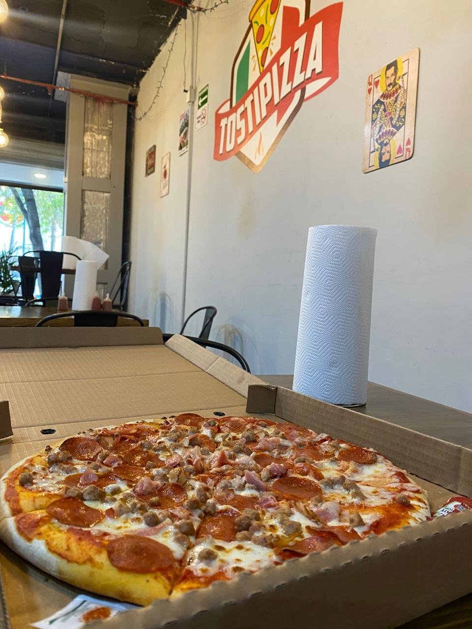 Tostipizza local 9